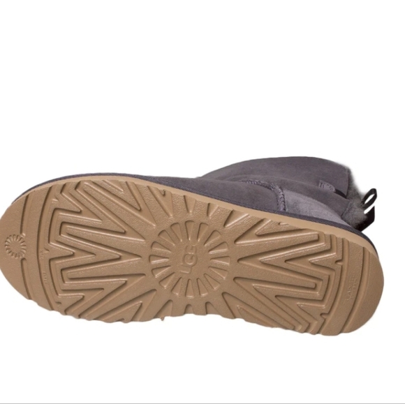 UGG Mini Bailey Bow II Nightfall Boots Size 5 - Picture 3 of 5